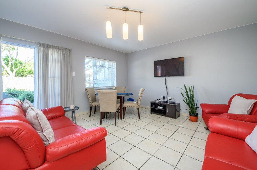 2 Bedroom Property for Sale in Humewood Eastern Cape